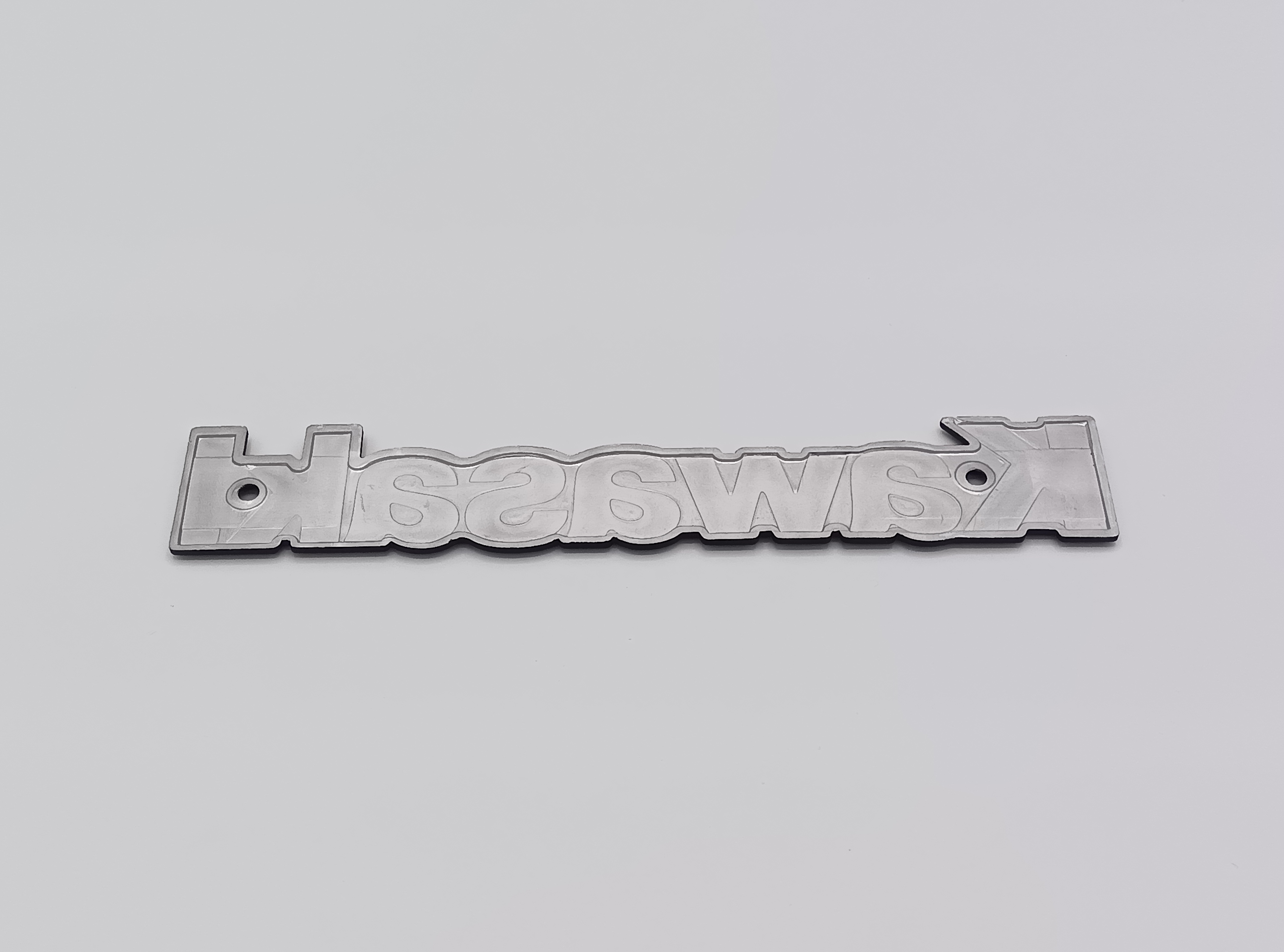 1982年 KZ1000P FUEL TANK EMBLEM "Kawasaki"